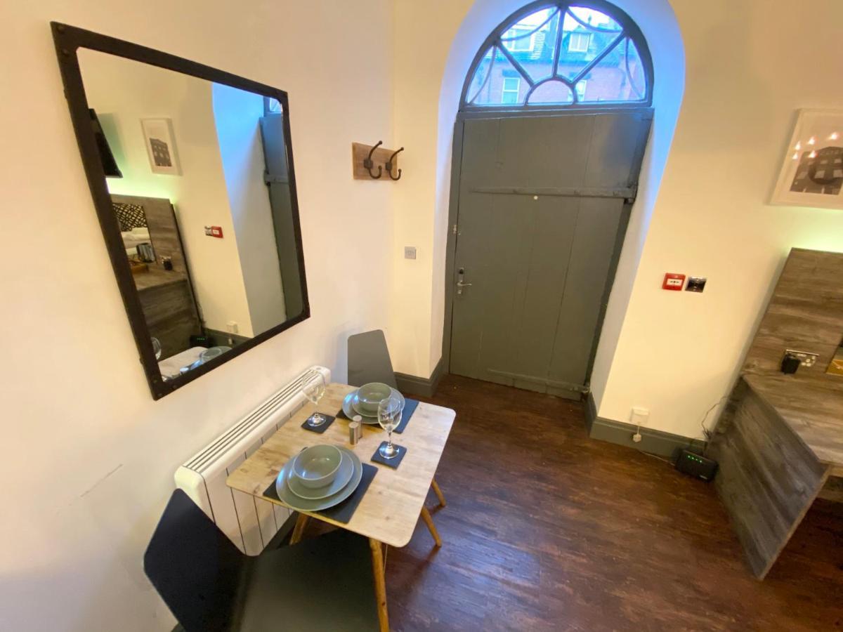 Studio At The Coach House Apartments Leeds  Luaran gambar