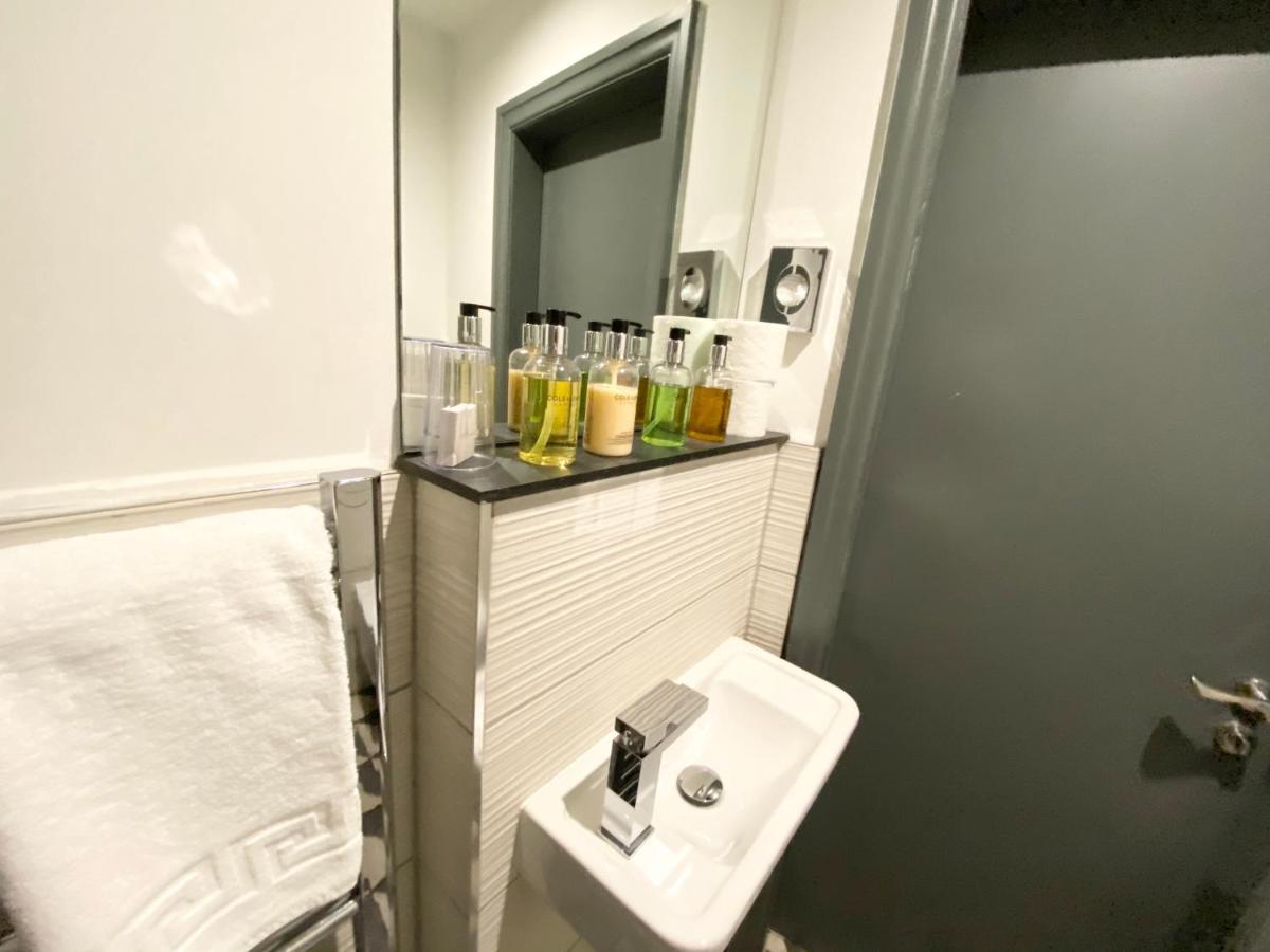 Studio At The Coach House Apartments Leeds  Luaran gambar